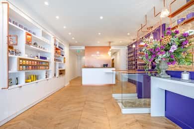 Paris: Oficina de perfumaria