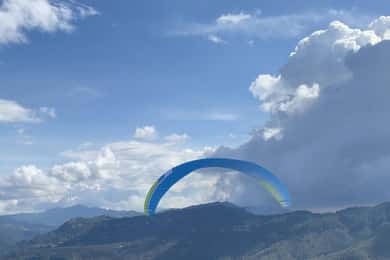Bogota: Paragliding activity in La Calera with transfers