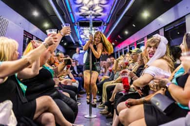 Vegas: 4-timmars Club Crawl med Party Bus Experience