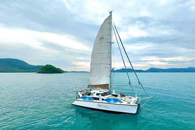 Private Catamaran Yacht to Phi Phi Island