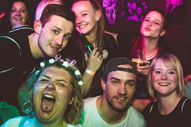 Mainz: Private pub crawl with insider guide & free shots
