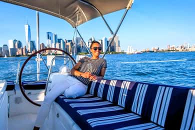 NYC: Privat champagnesegling till Frihetsgudinnan