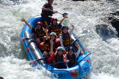 Kyoto: Hozugawa-floden – rafting i hvidt vand