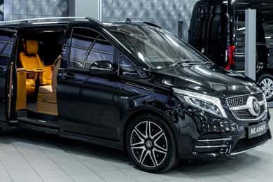 Viaggio di andata e ritorno dall'aeroporto di Madrid a Madrid in minivan di lusso