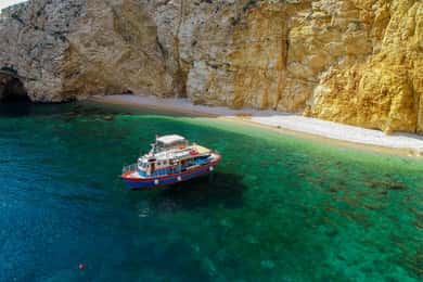 Krk: Gouden Strand en Blauwe Grot Cruise met Welkomstdrankje