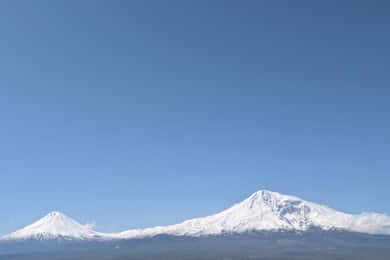 Enlightened Armenia: Echmiadzin, Khor Virap, Noravank, Areni