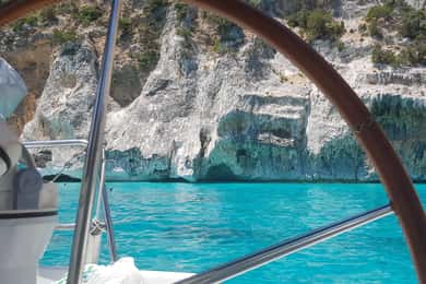 Veleggiata a Cala Goloritzè Gita in barca a vela