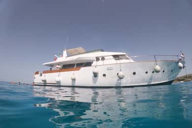 Favignana und Levanzo: gemeinsame Tour mit der Yacht Shalimar IV
