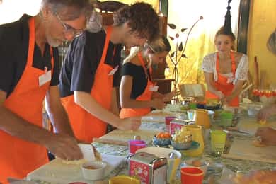 Milan: Pasta, Ravioli and Gelato Cooking Class with a Meal