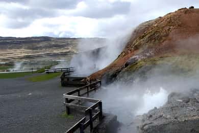 Silver Circle Tour & Roundtrip Airport Transfer