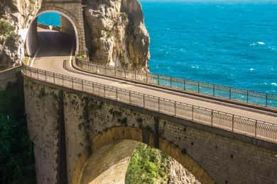 From Rome: Transfer to Amalfi Coastline via Pompeii