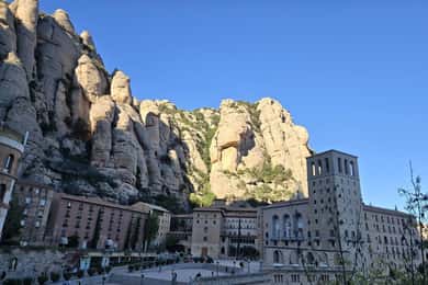 Barcelona: prywatna wycieczka do klasztorów Montserrat i Poblet