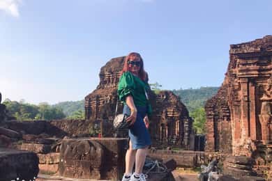 Hoi An : Ruines de My Son ; Bus-Bateau-Spectacle culturel-Déjeuner-Guide