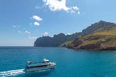 Cala San Vicente: Crucero por la Sierra de Mallorca.