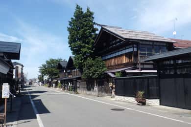 Akita: Masuda Walking Tour with Visits to 3 Mansions
