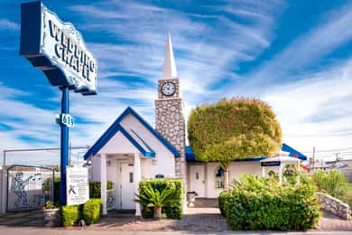 Las Vegas: Wedding or Vow Renewal at Graceland Chapel