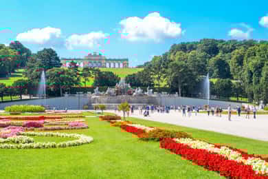 Skip-the-Line Schonbrunn Palace and Gardens Tour