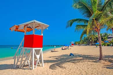 Montego Bay: Excursão de compras e praia a partir de Montego Bay