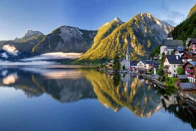 Salzburg: Hallstatt and Sound of Music Tour