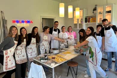 Bologna: 3 pastas, tiramisu and Unlimited wine tasting