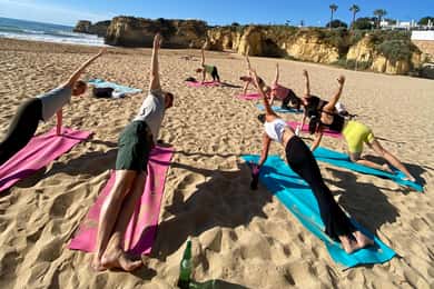 Пляжная йога Sunrise в Лагосе от el Sol Lifestyle