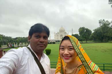 Tour noturno em Agra com a tradição indiana de Mehndi e Saree