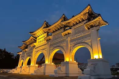 Taipei: Full or Half Day Sightseeing Tour with 101 Taipei