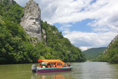 Danube River Boat Tour with Decebal Statue