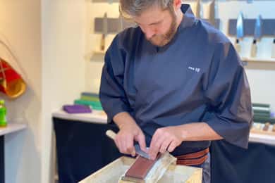 Kyoto: Workshop zum Schärfen von Messern und Anpassen von Griffen für Anfänger
