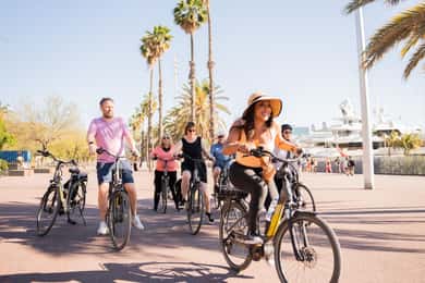 Barcelona: Sagrada Familia of stadsrondleiding per fiets of e-bike