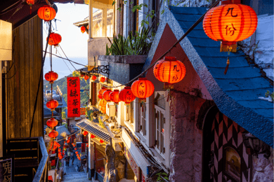 Taipei: Jiufen Night View and Shifen Day Tour
