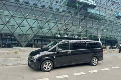 Krakau: Privater Transfer zum oder vom Flughafen Krakau