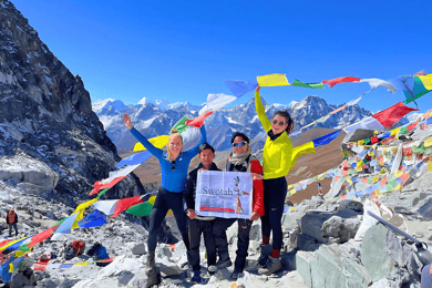Excursión guiada de 12 días al Campamento Base del Everest con vuelos a Lukla incluidos