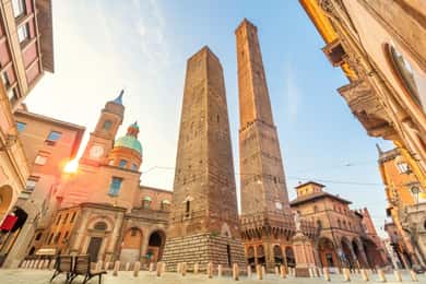 Bologna: guided tour in a small group