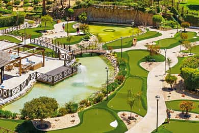 Albufeira: MiniGolf Adventure Park Entry Ticket