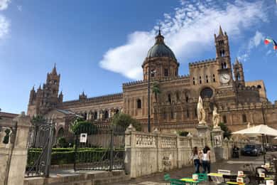 Desde Cefalú: tour guiado a pie por Palermo con comida callejera