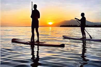 Najlepszy SUP lub kajak Sunrise z dronem