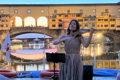 Florença: Cruzeiro pelo rio Arno com um concerto ao vivo