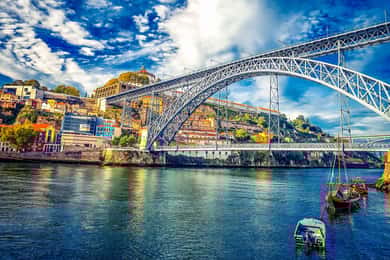 Lisbon to Porto with up to 4 stops: Óbidos, Nazaré, Fátima, and Aveiro