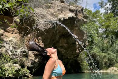 Valencia: dagexcursie langs watervallen, bronnen en grotten.