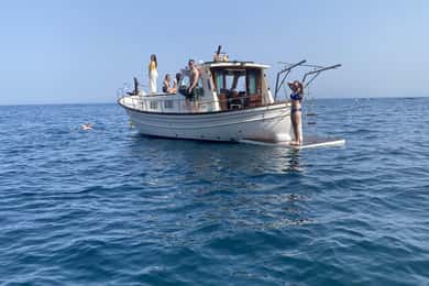 Rosas: Aluga o barco e vive uma experiência inesquecível