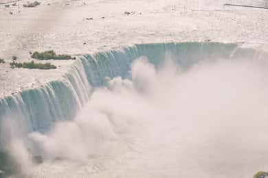 From Toronto: Early Bird Niagara Falls Small Group Day Trip