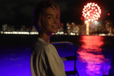 Oahu: Waikiki BYOB Friday Night Fireworks Cruise
