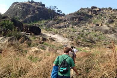Jebel Kujur & Heroes: Half Day Tour
