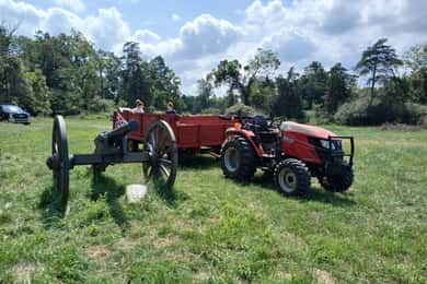 Gettysburg: Haunted Farm Tour with Hay Ride