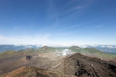 PRIVATE Day BUS Tour to MtAso & Kumamoto Castle from Fukuoka
