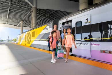 Miami eller Ft Lauderdale: Tåg Transfer till Orlando Airport