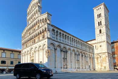Lucca Tour & Pisa Tower + Wine Tasting by van from Livorno