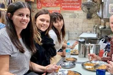 Delhi: Street Food Tour with local Guide