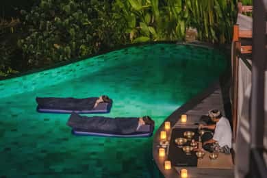 Ubud: Floating Sunset Sound Bath & Sound Healing Experience